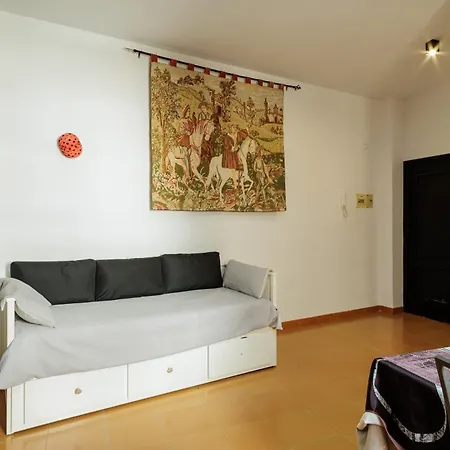 Conde Center Premium